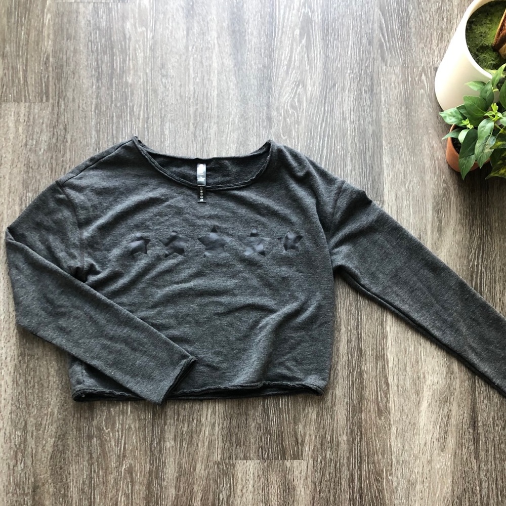 Gray crop top with stars!
